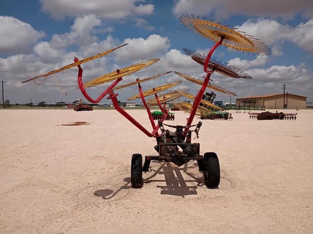 Image of KM Rake Caddy equipment image 2