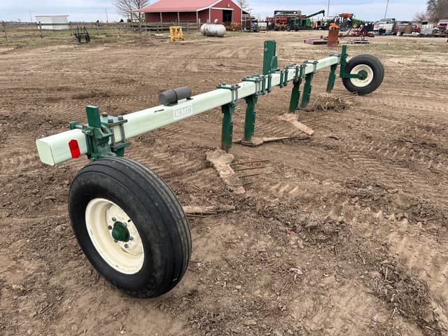 Image of KMC Vine Lifter equipment image 3