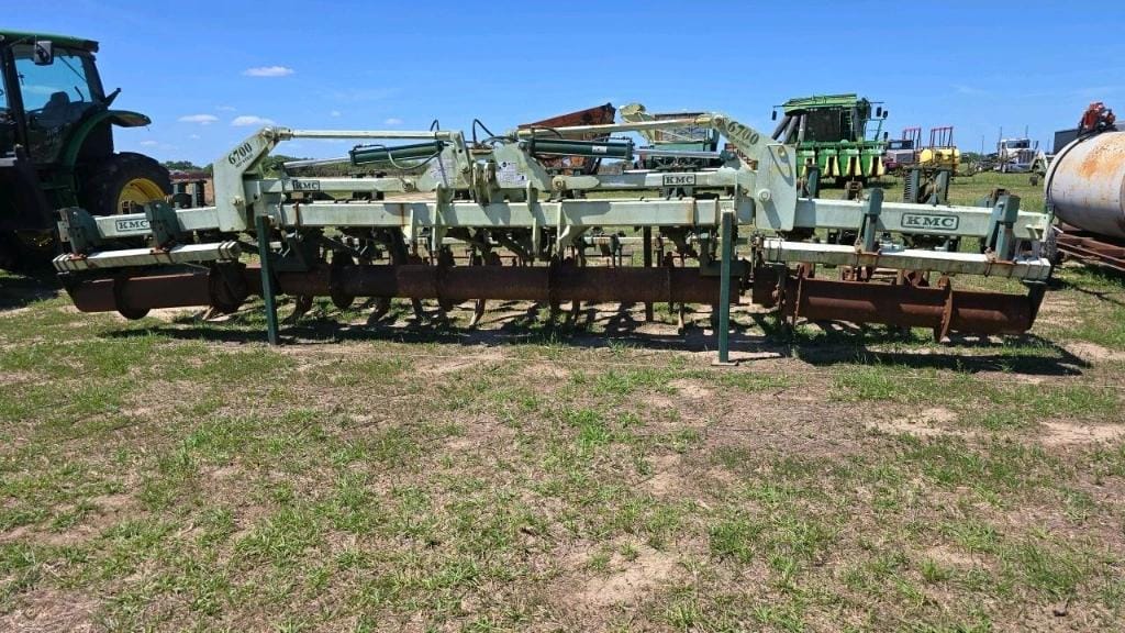 KMC 6700 Equipment Image0