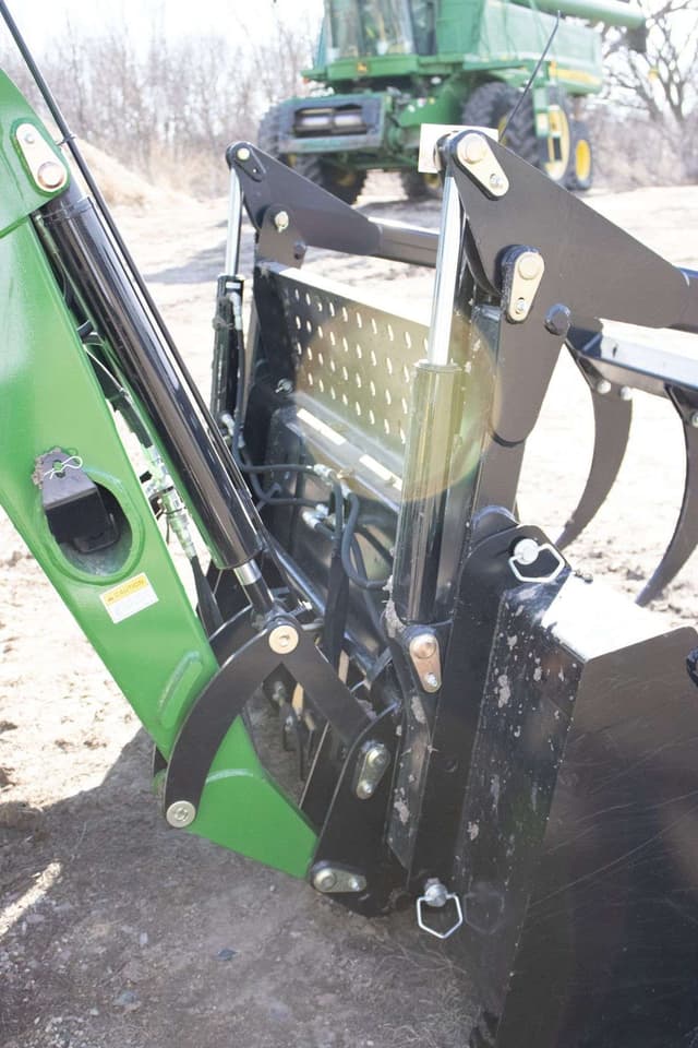 Image of KMW 1760 equipment image 2