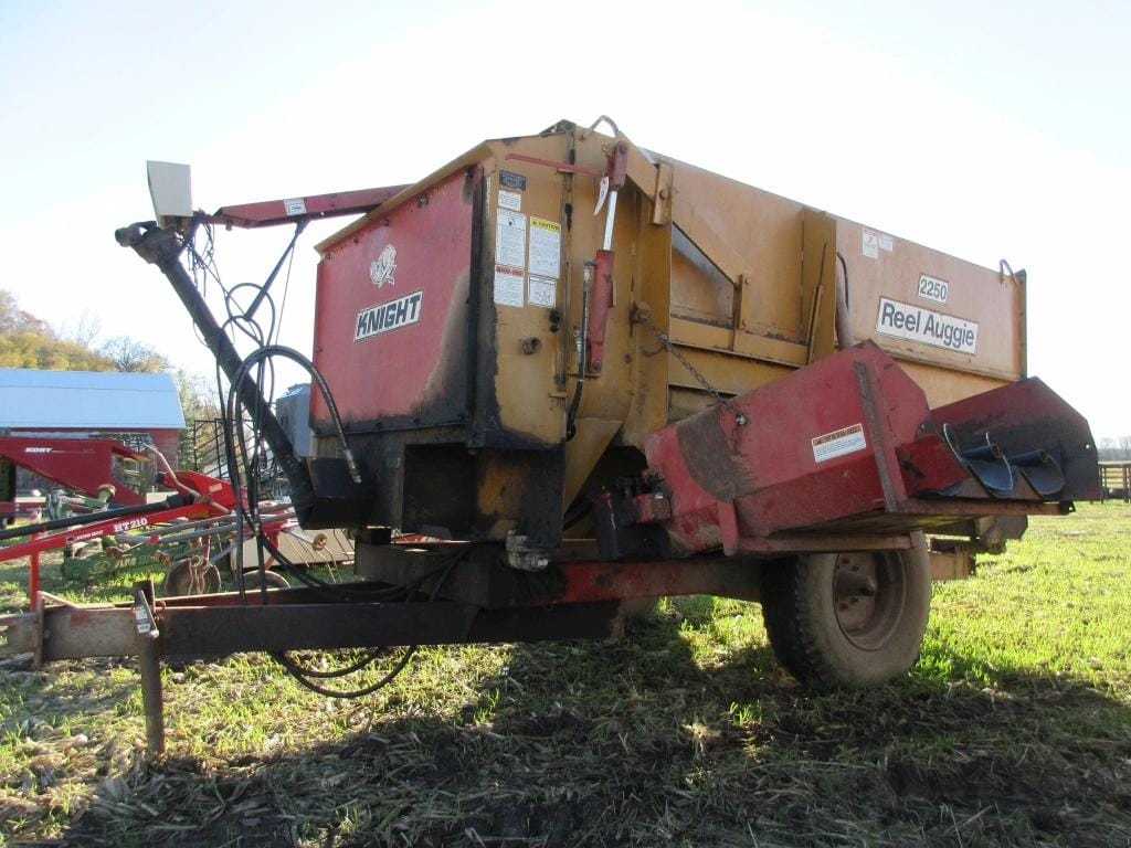 Main image Knight 2250