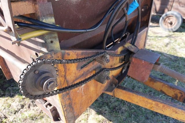 Image of Knight 250 equipment image 2