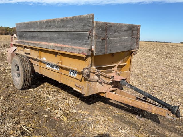 Image of Knight 252 equipment image 1