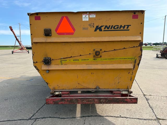 Image of Knight 3030 equipment image 2