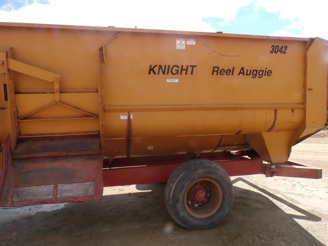 Image of Knight 3042 equipment image 3