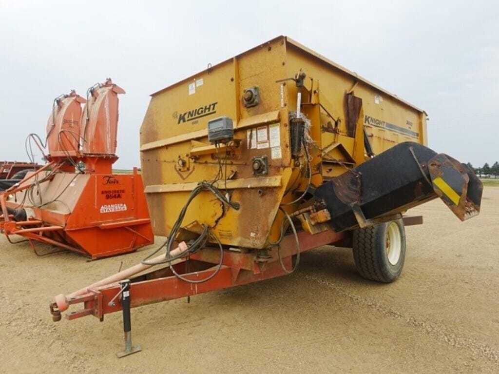 Knight 3042 Equipment Image0