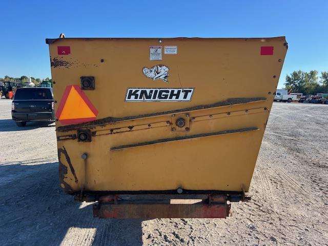Image of Knight 3300 equipment image 4