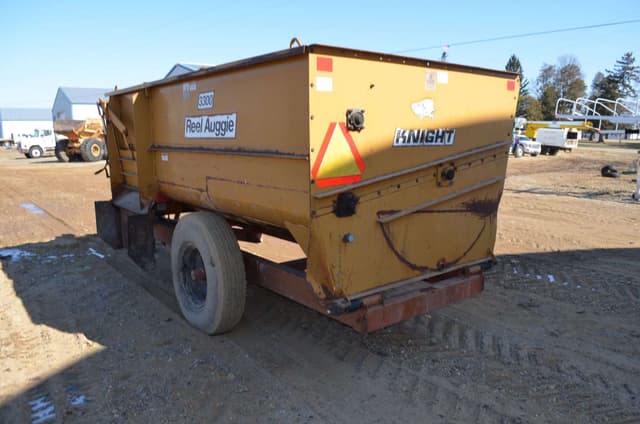 Image of Knight 3300 equipment image 4