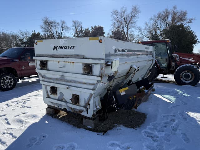 Image of Knight 4042 equipment image 2