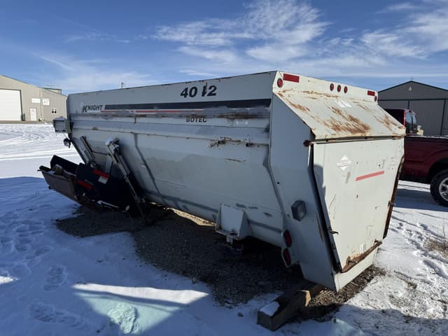 Image of Knight 4042 equipment image 3