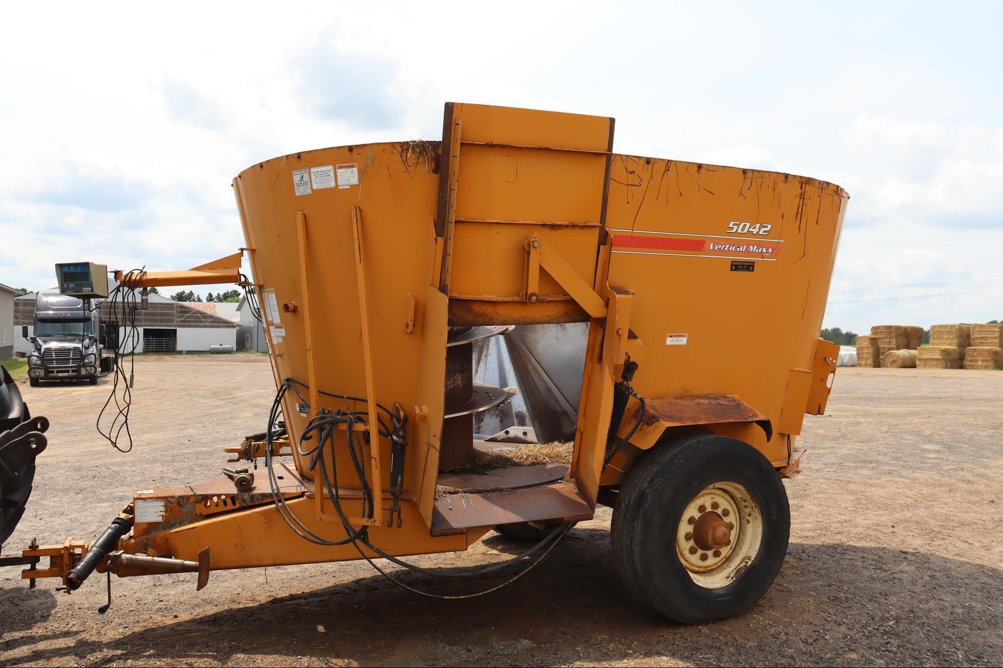 Knight 5042 Equipment Image0