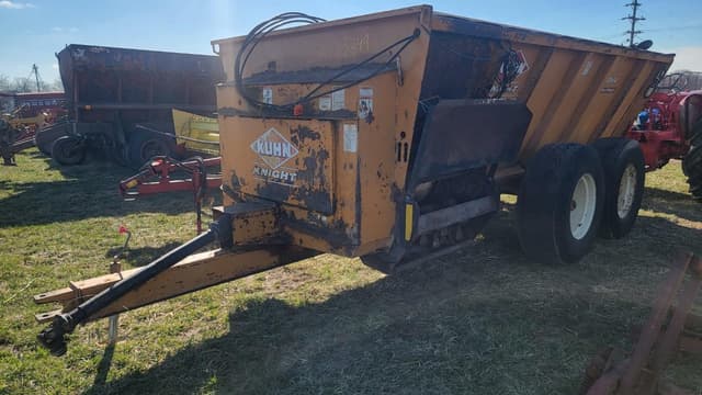Image of Kuhn Knight 8124 equipment image 3