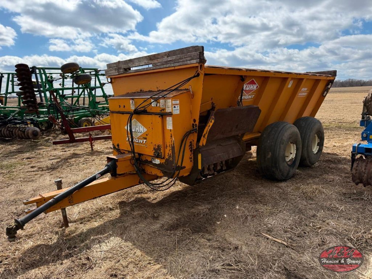 Knight 8124 Equipment Image0