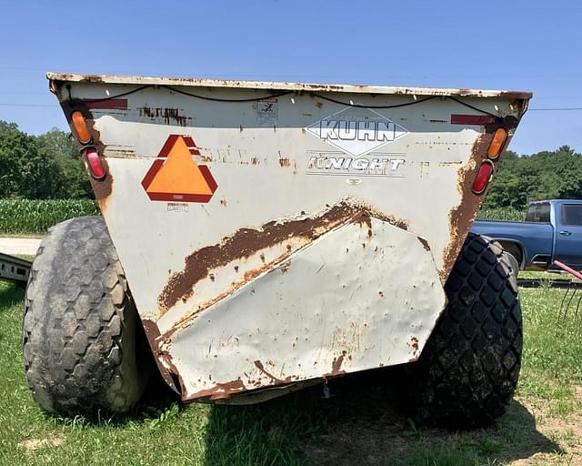 Image of Kuhn Knight 8141 equipment image 3