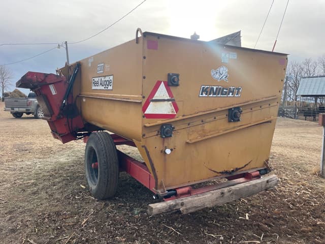 Image of Knight 2300 equipment image 4