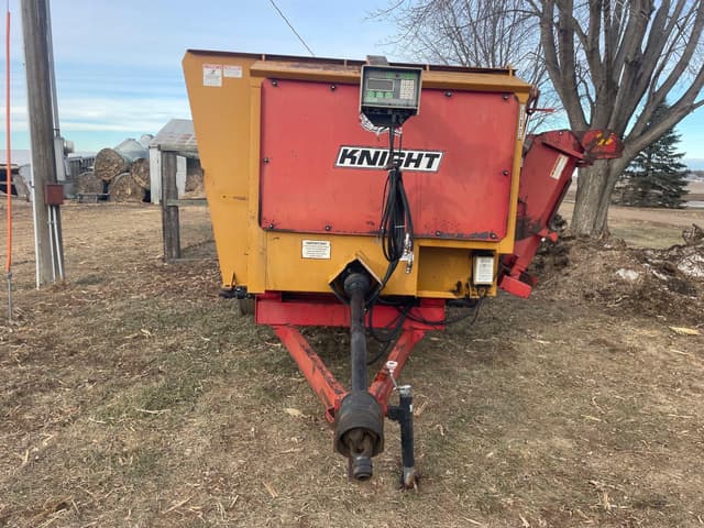 Image of Knight 2300 equipment image 1