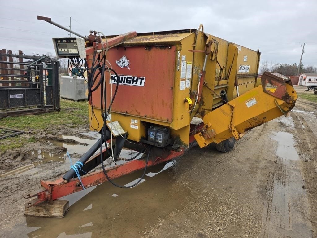 Knight RA2300 Equipment Image0
