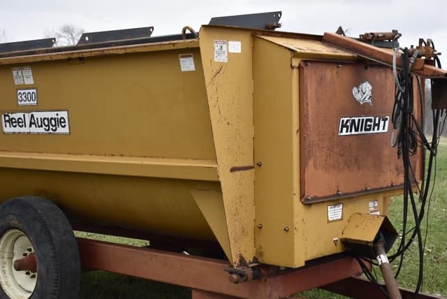 Image of Knight 3300 equipment image 3