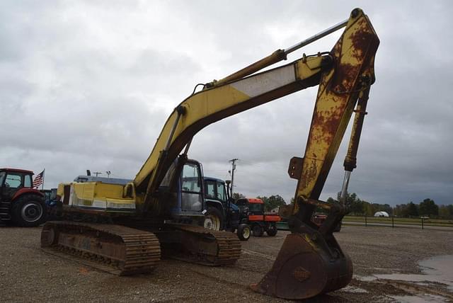 Image of Kobelco SK220 equipment image 3