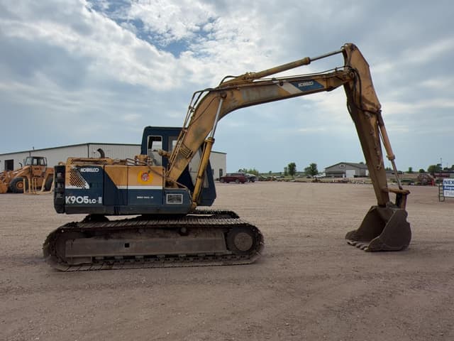 Image of Kobelco K905 equipment image 2