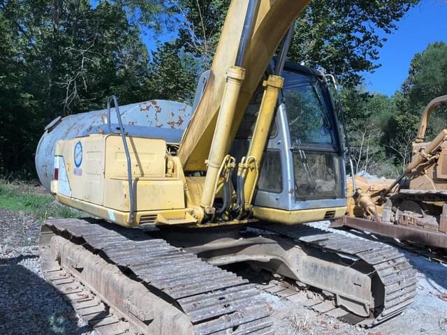 Image of Kobelco SK130LC equipment image 3