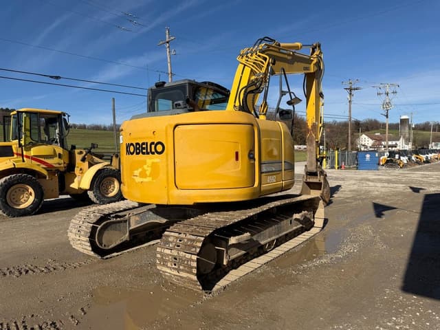 Image of Kobelco SK140SRLC-3 equipment image 4