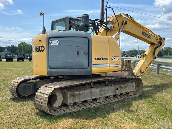 Image of Kobelco SK140SR equipment image 4