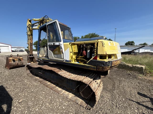 Image of Kobelco SK200LC equipment image 3