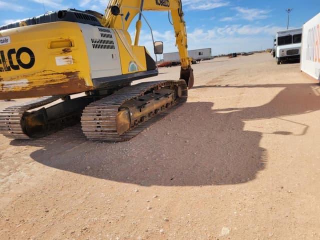 Image of Kobelco SK210LC-10 equipment image 4