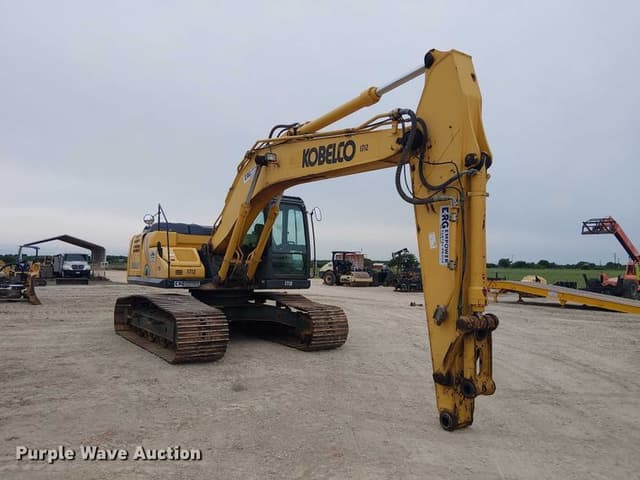 Image of Kobelco SK210LC-10 equipment image 2