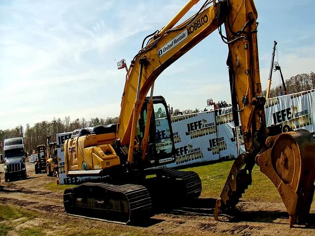 Image of Kobelco SK210LC-10 equipment image 2