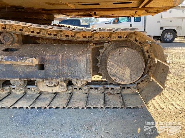 Image of Kobelco Sk210LC equipment image 4