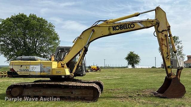 Image of Kobelco SK220 equipment image 3