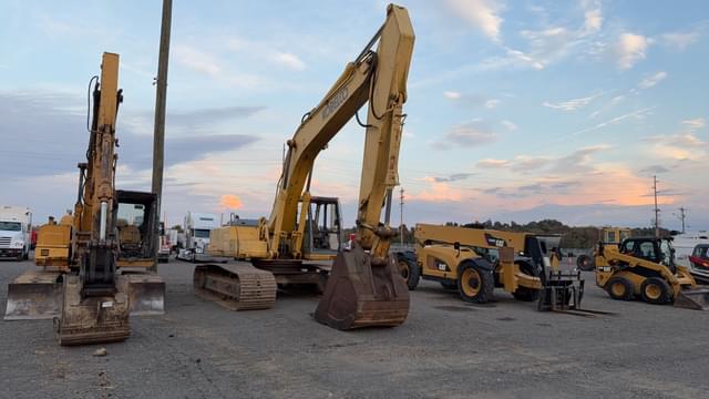 Image of Kobelco SK220 equipment image 2