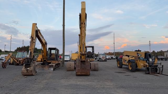 Image of Kobelco SK220 equipment image 1
