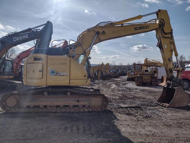 Image of Kobelco SK230SRLC-5 equipment image 2