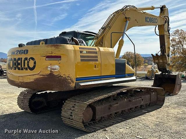 Image of Kobelco SK260LC-10 equipment image 4