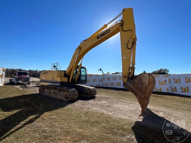 Image of Kobelco SK350LC-9 equipment image 2