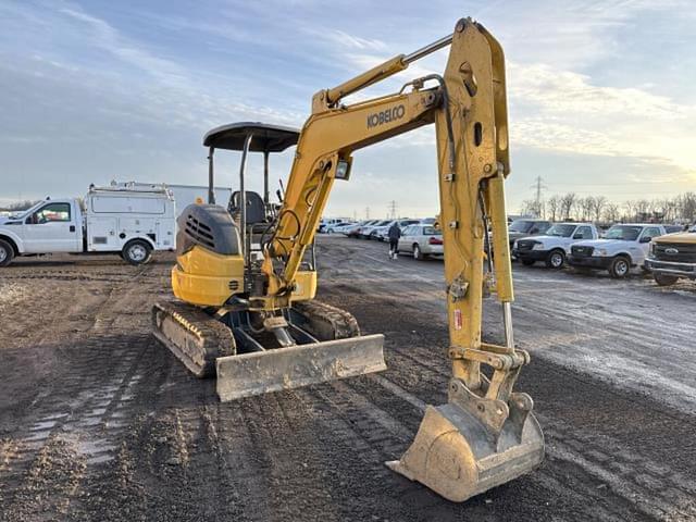 Image of Kobelco SK35SR equipment image 3