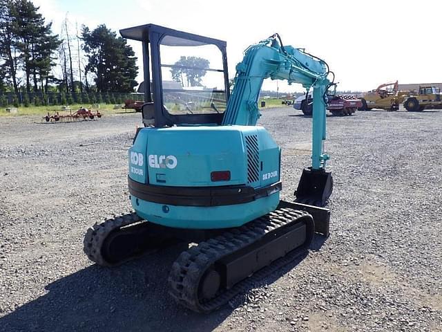 Image of Kobelco SK30UR equipment image 3