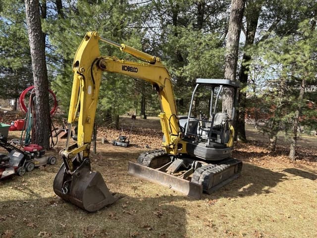 Image of Kobelco SK45SR-2 equipment image 1