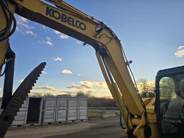 Image of Kobelco SK85CS equipment image 3
