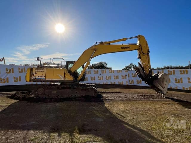 Image of Kobelco SK350LC-9 equipment image 3