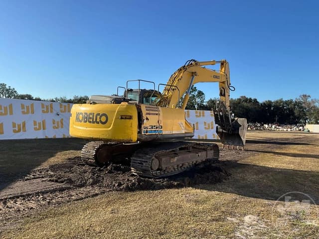 Image of Kobelco SK350LC-9 equipment image 4