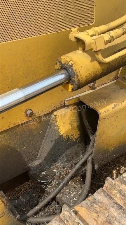 Image of Komatsu D31P equipment image 4
