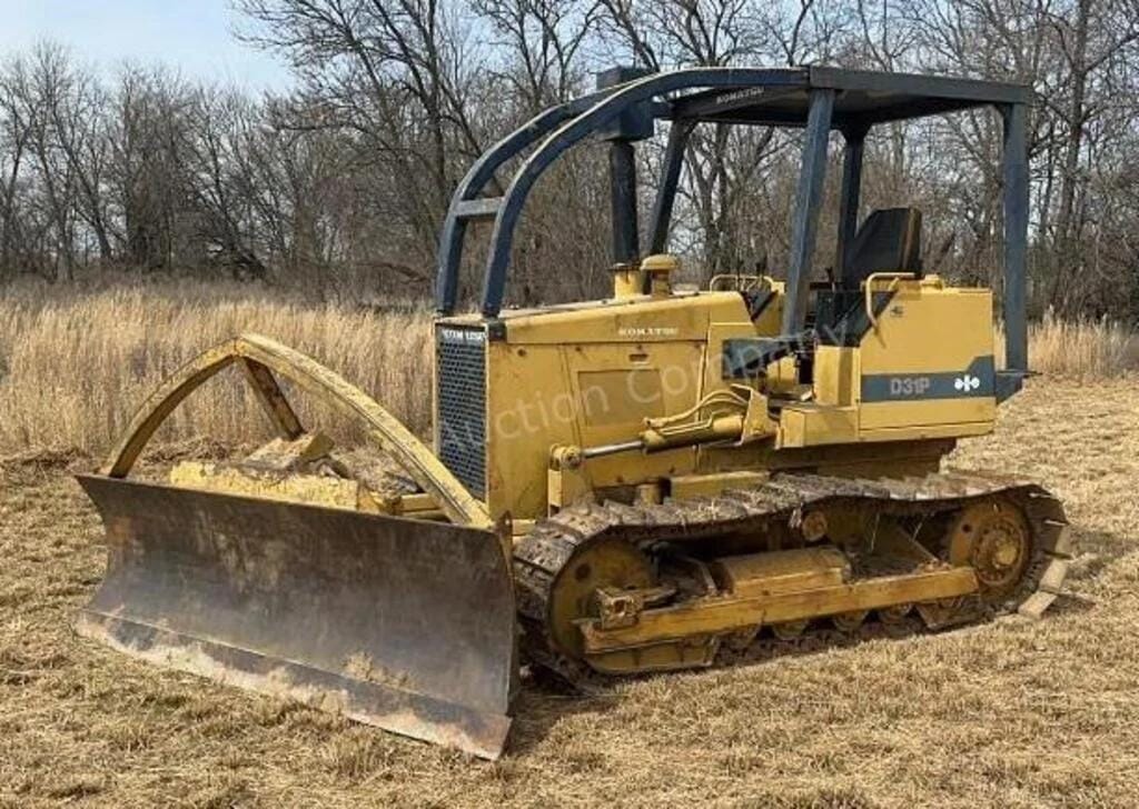Komatsu D31P Equipment Image0