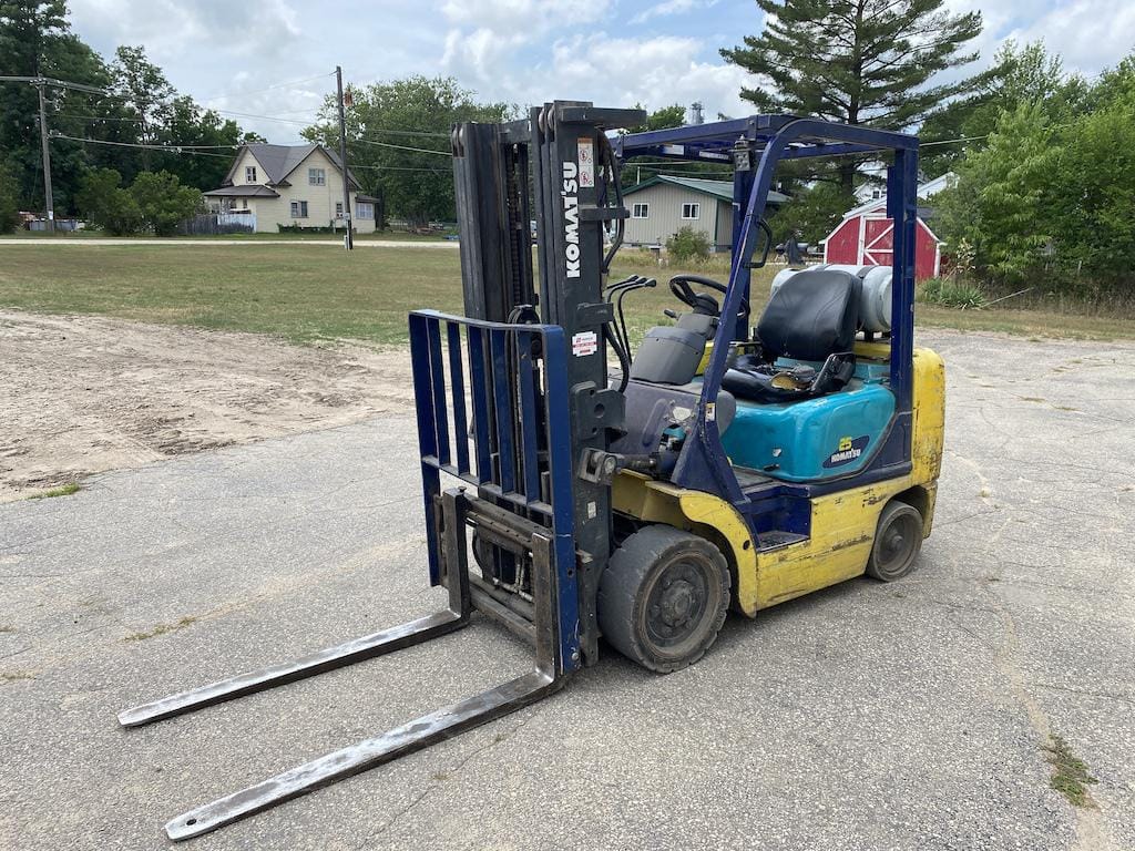 Main image Komatsu 25