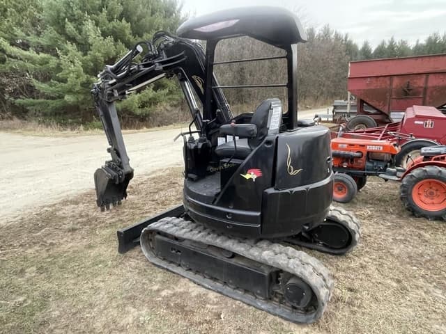 Image of Komatsu PC28UU equipment image 1