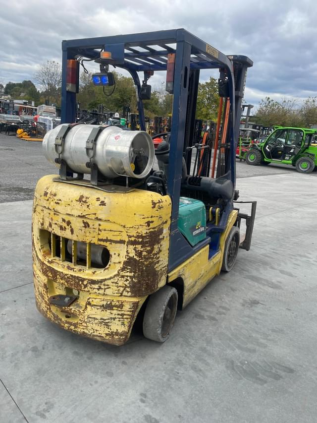 Image of Komatsu FG20ST-12 equipment image 2