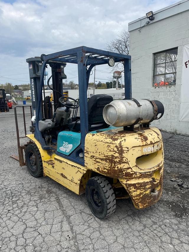 Image of Komatsu FG25ST-12H equipment image 3